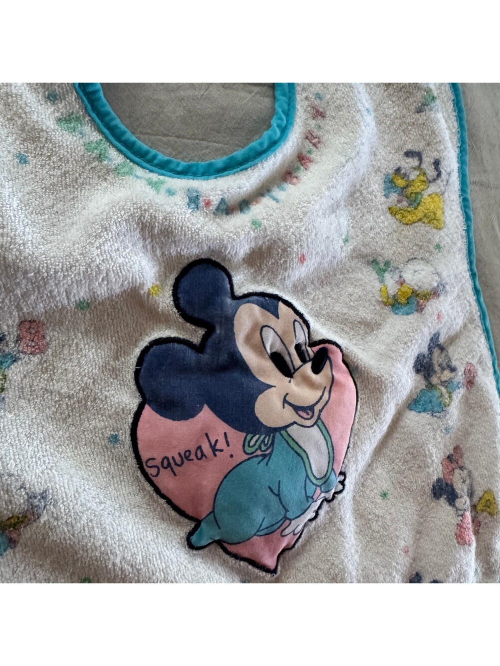 Vtg 1993 Playskool Disney Baby Mickey Mouse Feeder Bib Pluto Donald 90s - Picture 2 of 7